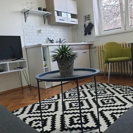Apartment Park Jagodina-studio U Centru Grada Free Parking