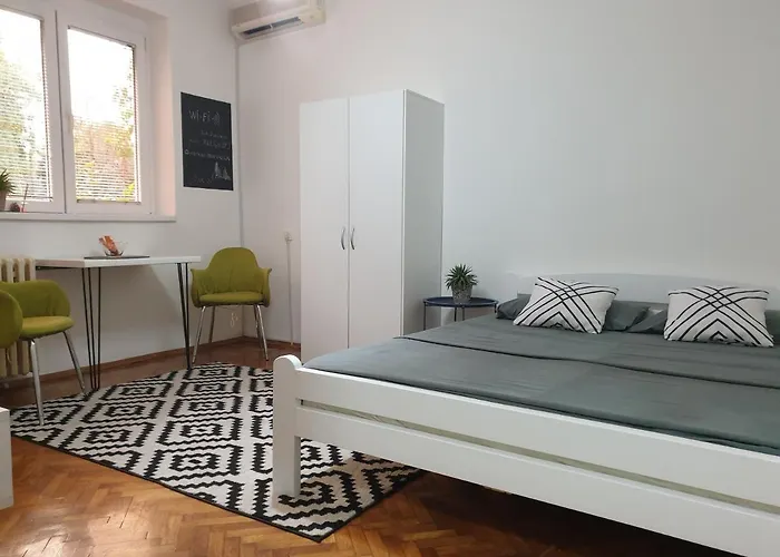 Appartamento Park Jagodina-studio U Centru Grada Free Parking Jagodina